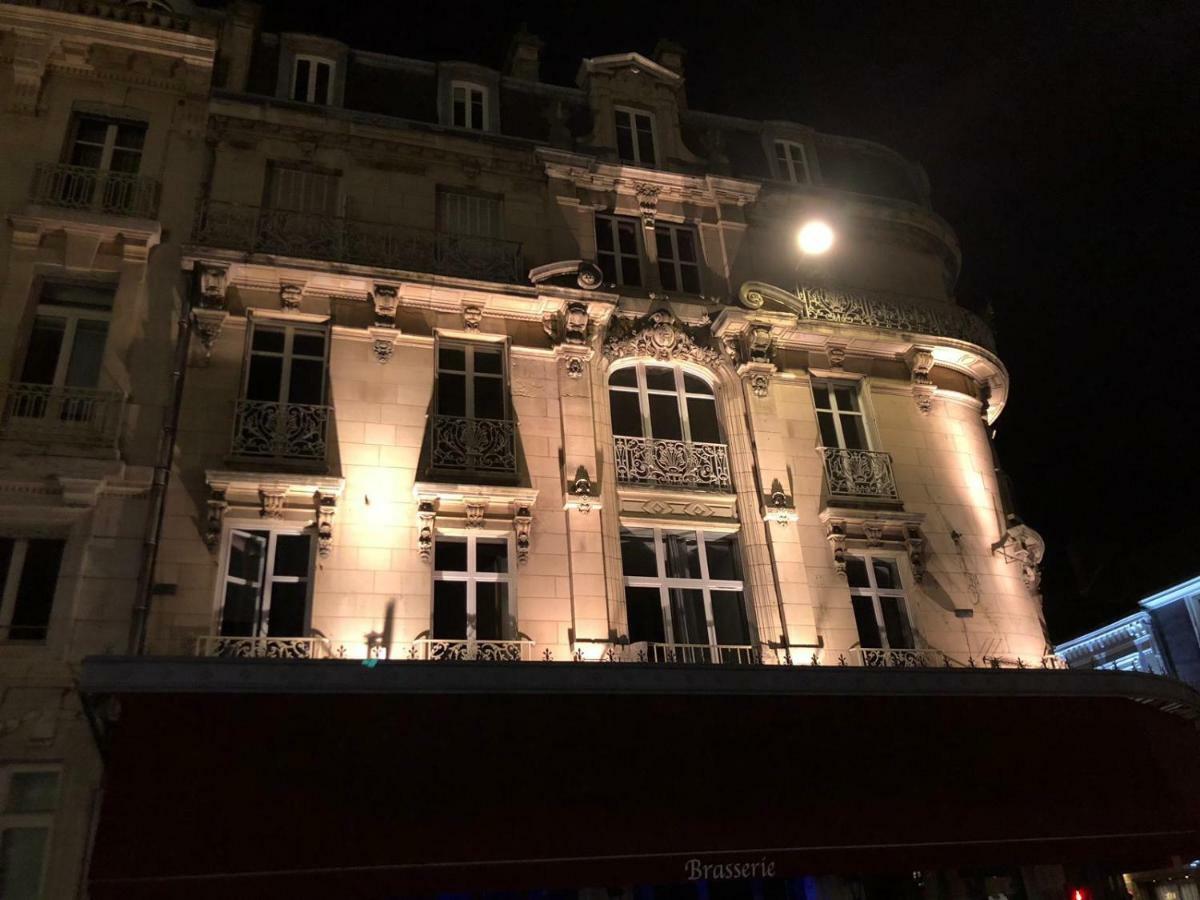 Au Coeur De Ville Troyes Exterior foto