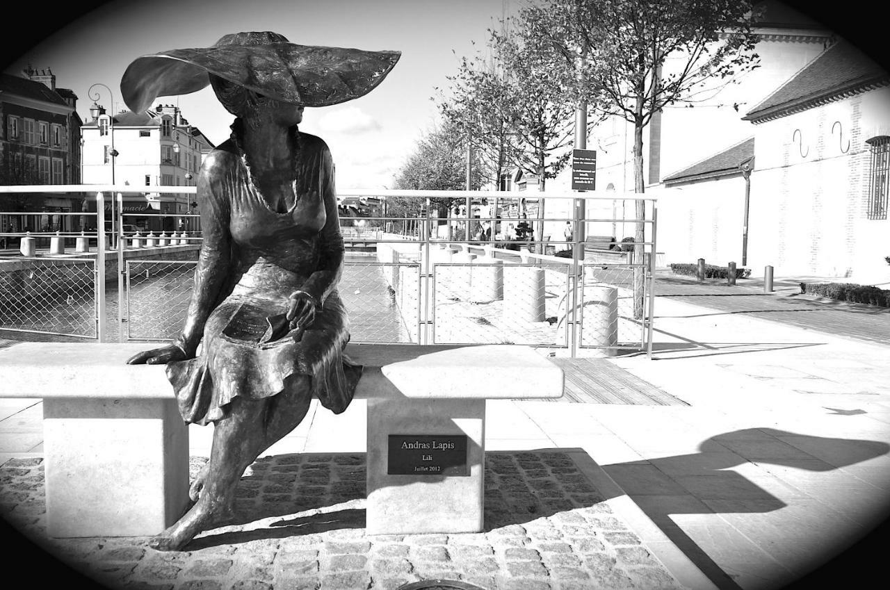 Au Coeur De Ville Troyes Exterior foto